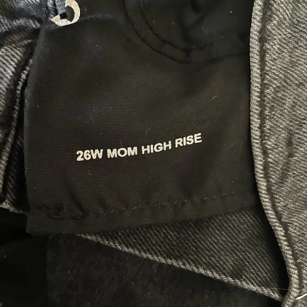 BDG Ripped Mom High Rise Jeans - Picture 5 of 5